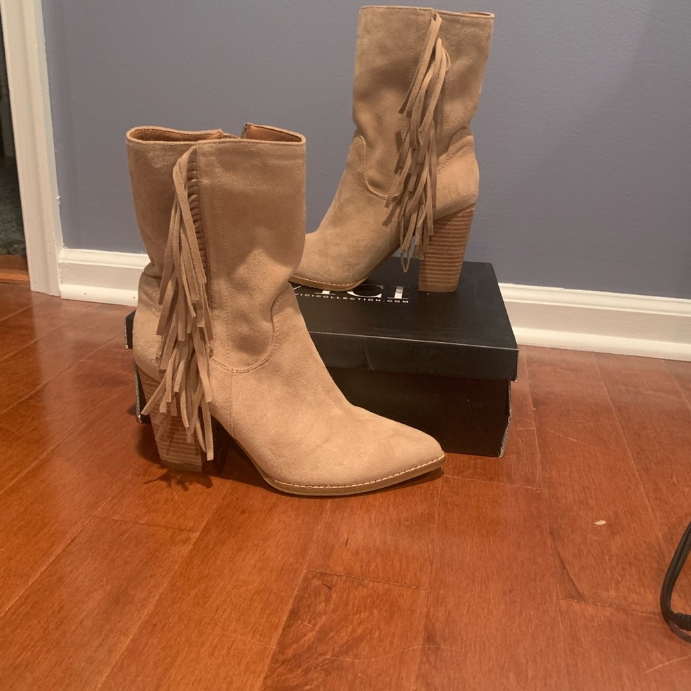 COPY - Vici jacklyn fringe heeled boot